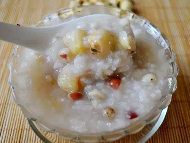 生大黄薏苡仁粥
