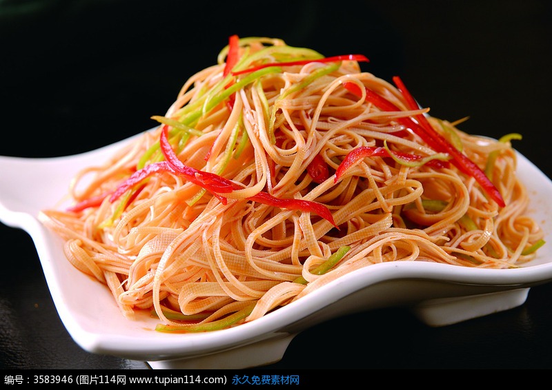  p>麻油干丝是一道美食,主要食材有 a href="#"