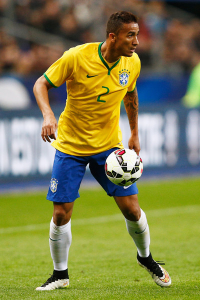 luiz da silva),1991年7月15日出生于巴西米纳斯吉拉斯州小镇比卡斯