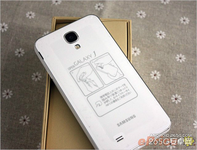  p>三星 galaxy j / sc-02f 为日本运营商docomo公司定制的手机品牌.