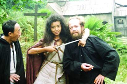  p>徐亚洲,1948年10月1日出生于山东省青岛市,中国内地男演员.