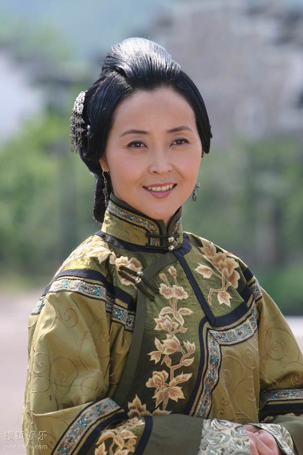 /p> p>2005年,参演战争剧《 a target="_blank" href="/item/吕梁