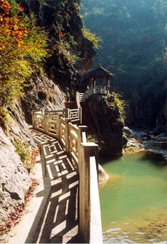 成县西峡颂