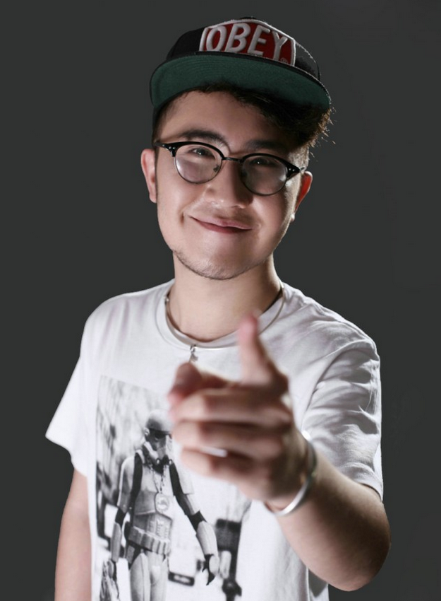 阿克江阿依丁