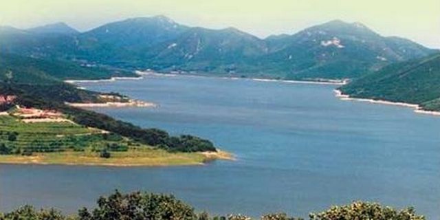 data-lemmaid"12425675>鞍山市/a>岫岩满族自治县下辖镇,地处 a