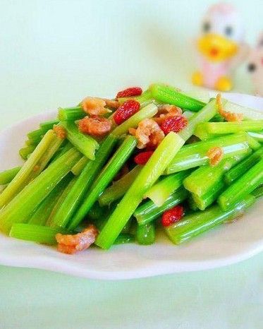 芹菜炒虾米