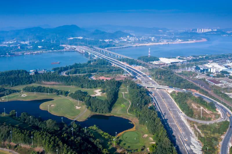  p>惠博大道,原称惠博沿江公路,是中国广东省惠州市境内一条连接惠城