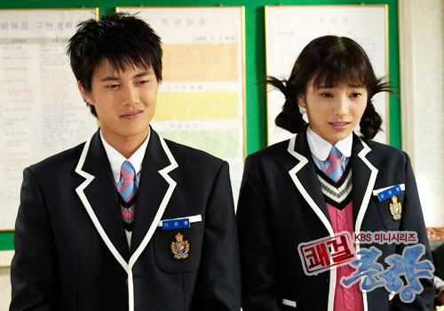 p></p></a>在熙(      ),原名李贤均,1980年5月25日出生于韩国,韩国影视男演员