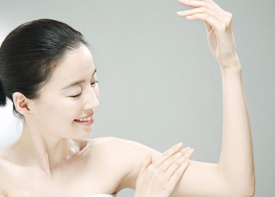 class="ref" data-ctrid="2yv7gbz8nxe">身体乳主要用于浴后皮肤护理