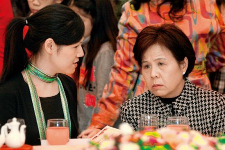  p>张月云,女,台湾地区前领导人李登辉的儿媳,丈夫是李宪文,女儿叫