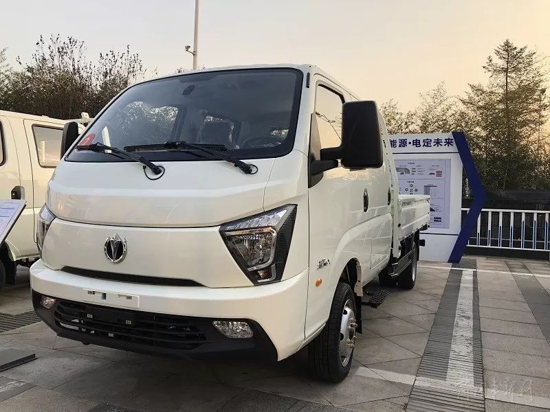 飞碟汽车