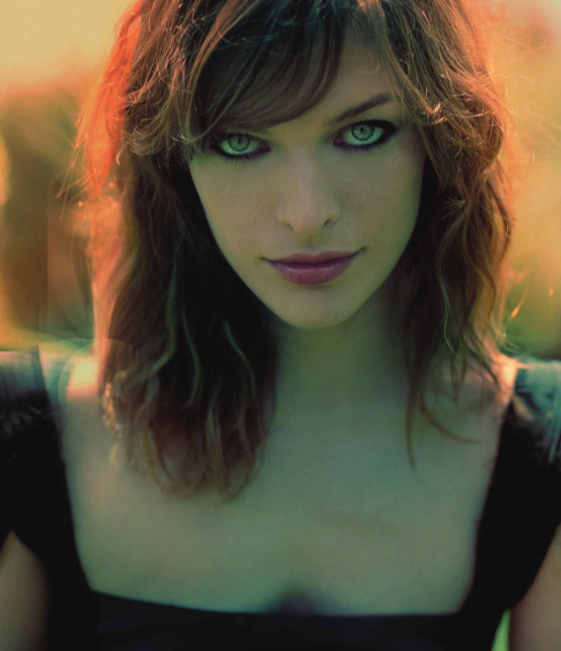 jovovich),1975年12月17日出生于乌克兰,塞尔维亚,俄罗斯裔美国影视