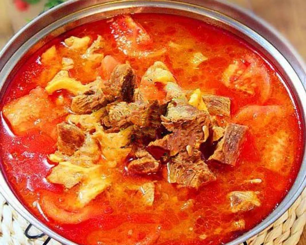 西红柿牛腩杂蔬汤