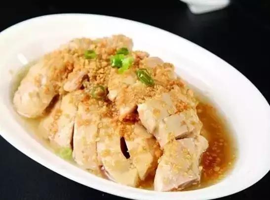 p b>沙姜鸡/b>为中国广东,香港和澳门地区常见的小菜.