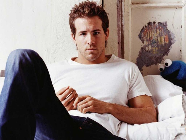  p>瑞安·雷诺兹(ryan reynolds),1976年10月23日出生于加拿大温哥华