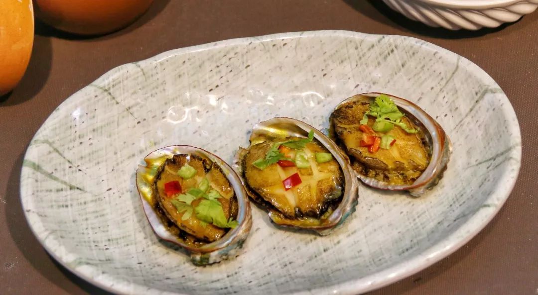 风味烤鲍鱼