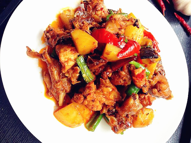 土豆烧鸡仔