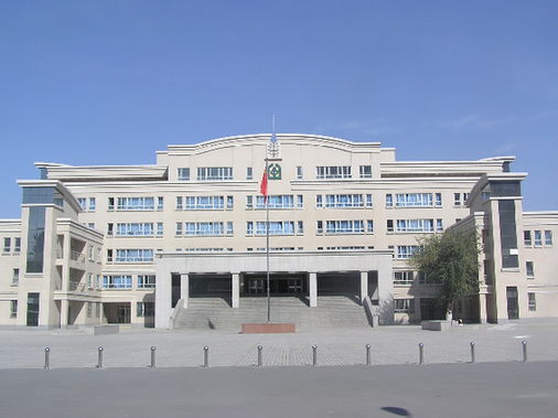 新疆乌鲁木齐三中小学升初中(乌鲁木齐市第三中学初中怎么样)