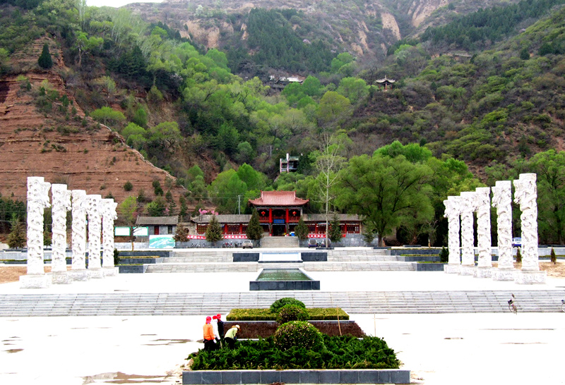 崇信龙泉寺