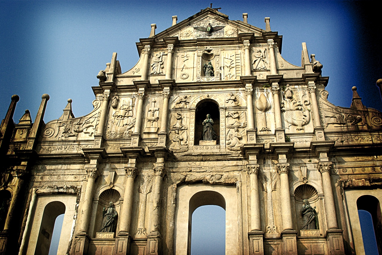  p>大三巴牌坊(葡萄牙语:ruínas da antiga catedral de s  o paulo)