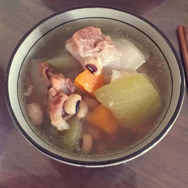 p></p></a>瑶柱炖排骨是一道美食.
