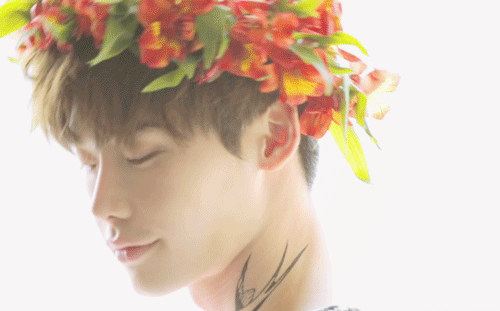 p></p></a>李钟硕 i>( ,lee jong suk) /i>,1989年9月14日出生于京畿