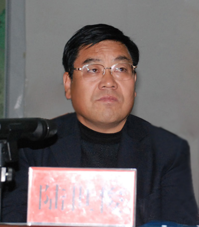  p>陆世俊,男,汉族,1957年9月生,甘肃古浪人,民进会员,1979年9月参加