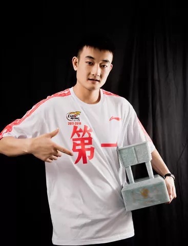 丛明晨