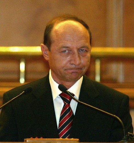  p>特拉扬·伯塞斯库(traian basescu,1951- )罗马尼亚总统,2000年6月