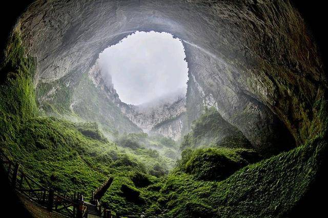 重庆奉节天坑地缝景区