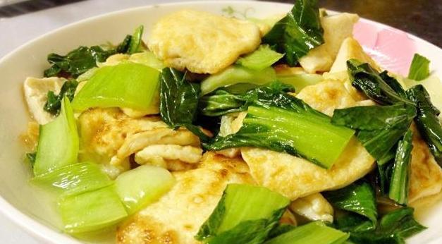 家常青菜烧豆腐