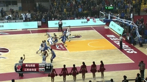 2014年5月10日,吉布森砍下41分8篮板4助攻,率领石油化工队加时以110