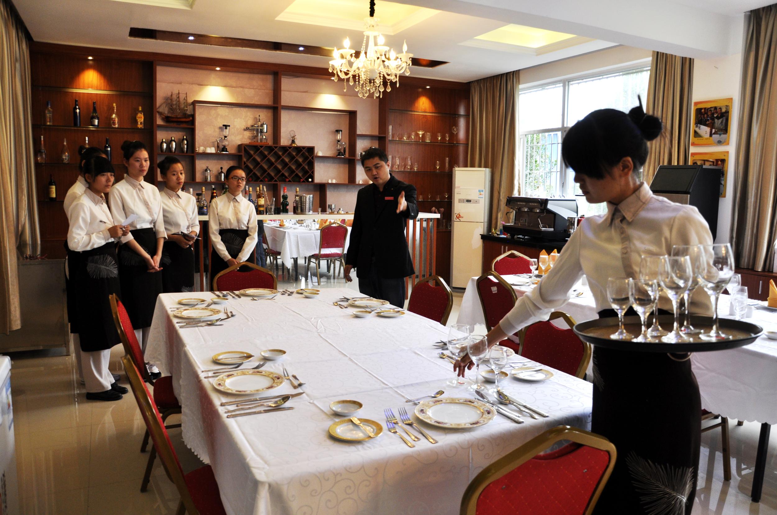 广州食品与健康协会,广东省餐饮服务行业协会,广东省酒店总经理联谊会