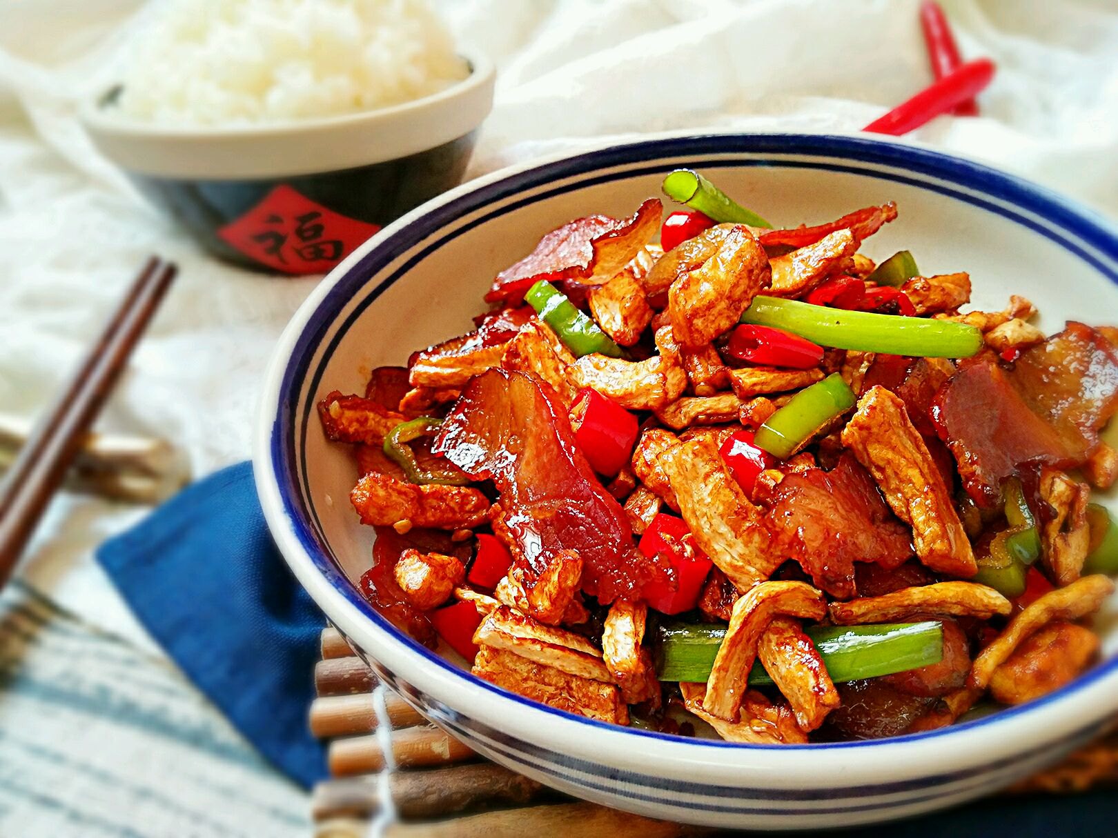 腊肉炒咸萝卜干