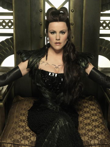 p></p></a>凯瑟琳 ·罗伯逊,1973年7月8日出生于加拿大的安大略省,加拿大知名