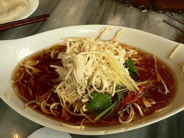 鸡汁煮干丝
