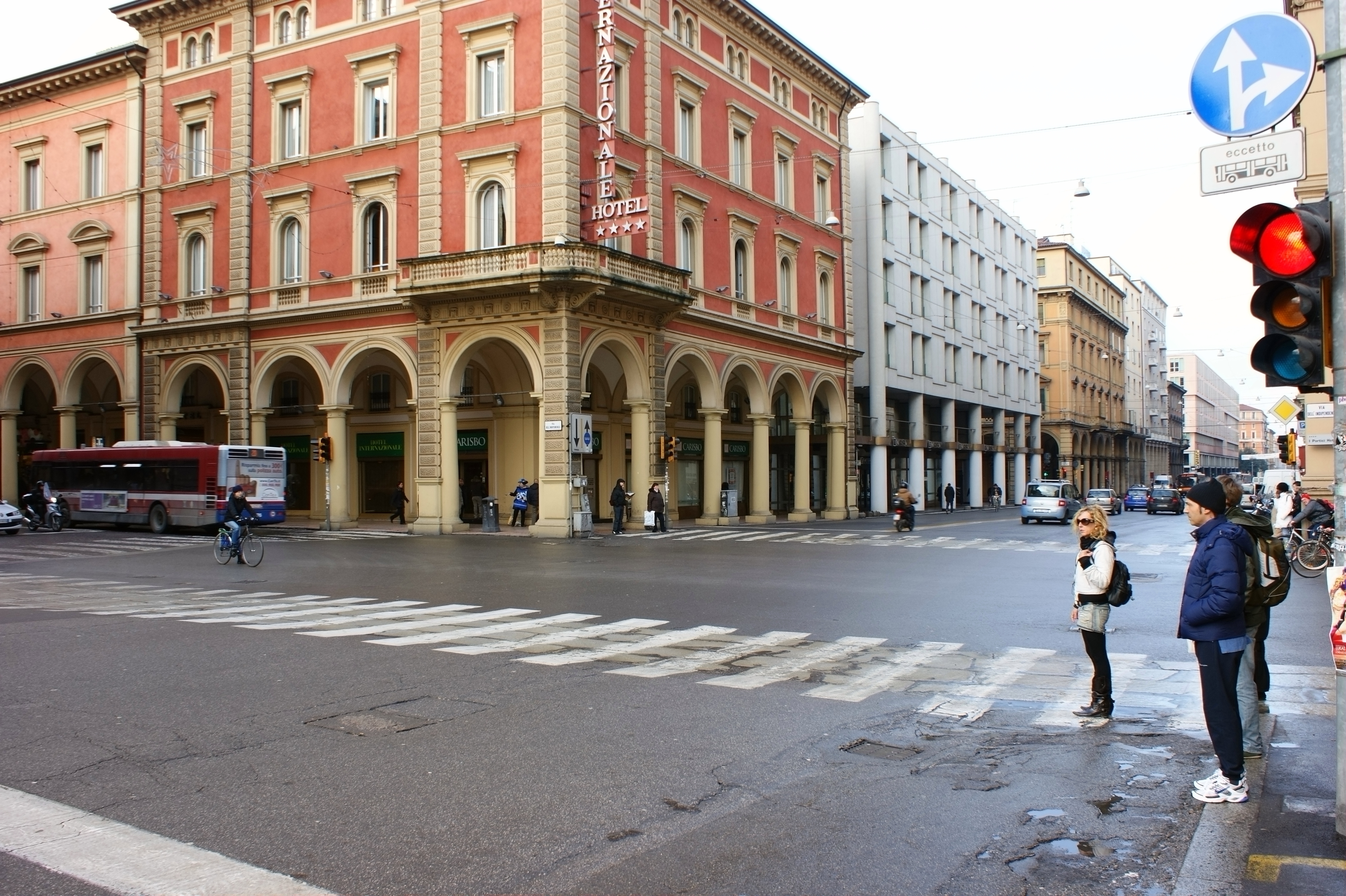 p></p></a>博洛尼亚(bologna), a target=