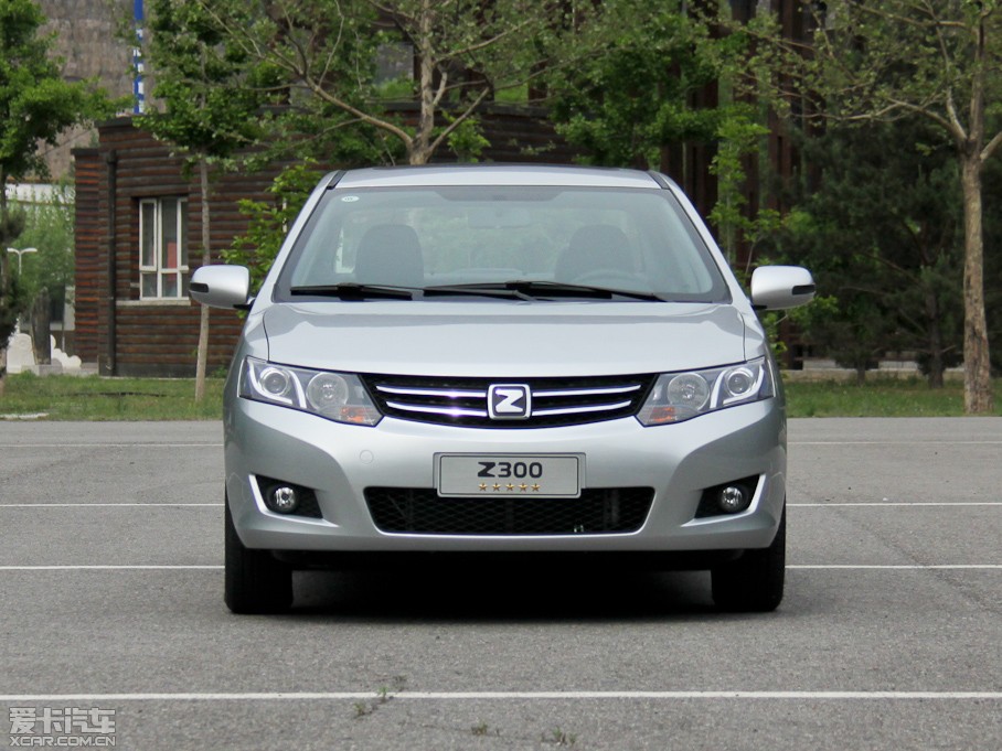 p>众泰z300是众泰汽车旗下的紧凑型车. /p>