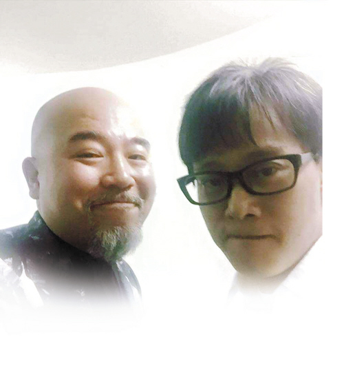 黄伟文