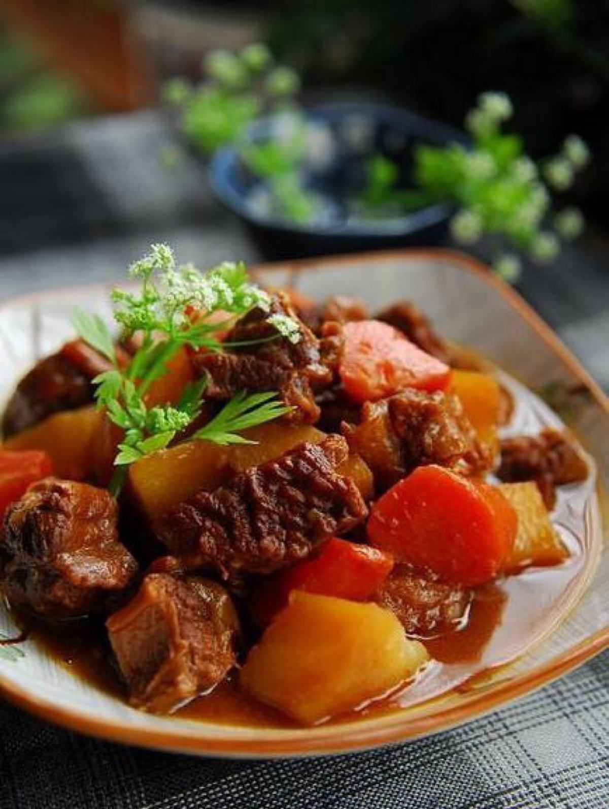 胡萝卜炒牛腩