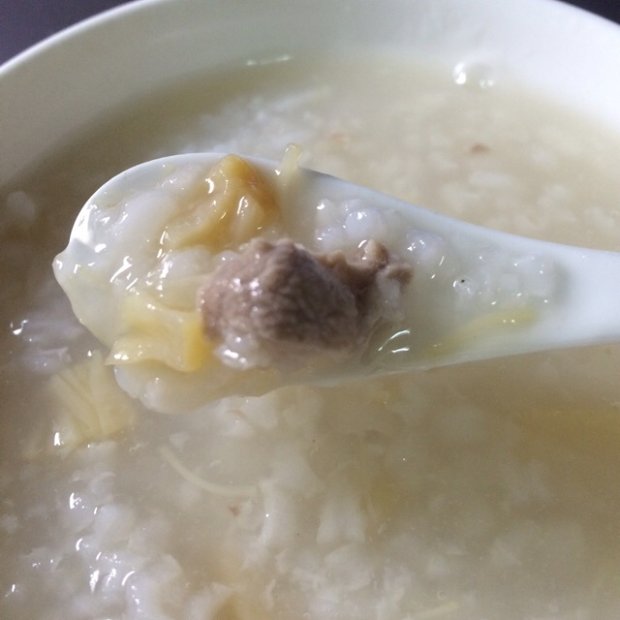 瑶柱咸瘦肉粥