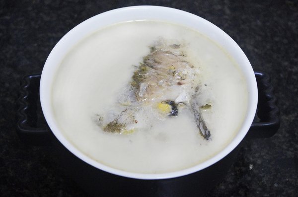奶白鱼汤