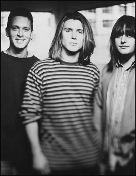 p></p></a>《the goo goo dolls》是由美国吉他手/歌手johnny rzeznik与玩重