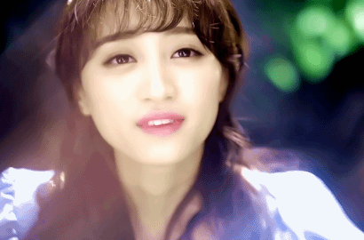 2015年7月25日,获得snh48第二届总选举第4名;12月26日,参加snh48第二