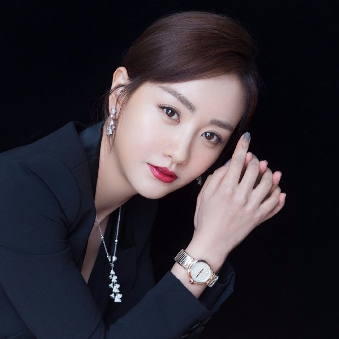  p>杨蓉,1981年6月3日出生于云南省保山市,毕业于 a target="_blank"