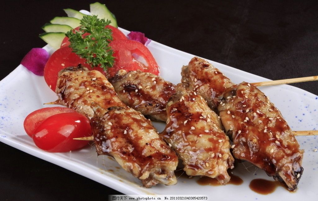p>盐烧鸡是一道家常菜,制作原料主要有鸡肉,黑木耳/p>
