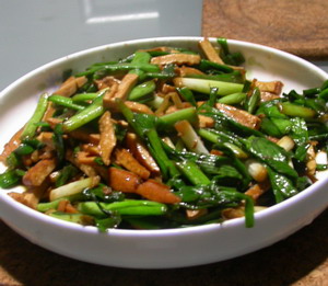 豆腐干炒大蒜
