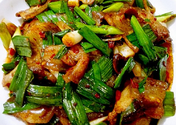 青蒜回锅肉