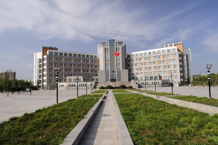  p>焦作大学是经 a target="_blank" href="/item/河南省人民政府