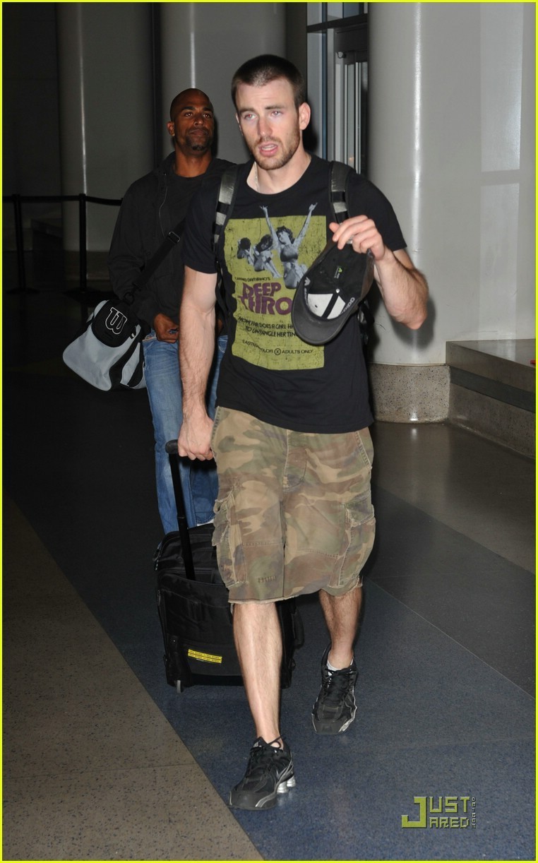 p></p></a>克里斯·埃文斯 i>(chris evans) /i>,1981年6月13日出生于美国马